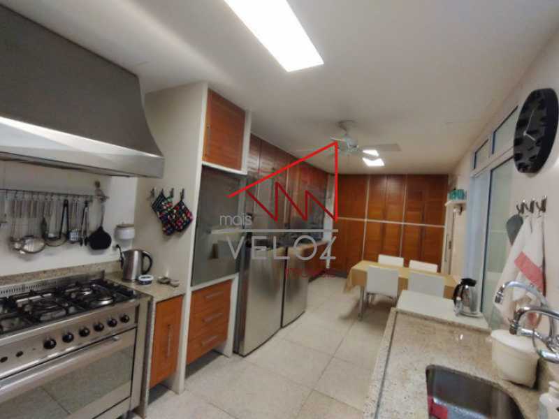 Apartamento à venda com 4 quartos, 260m² - Foto 18