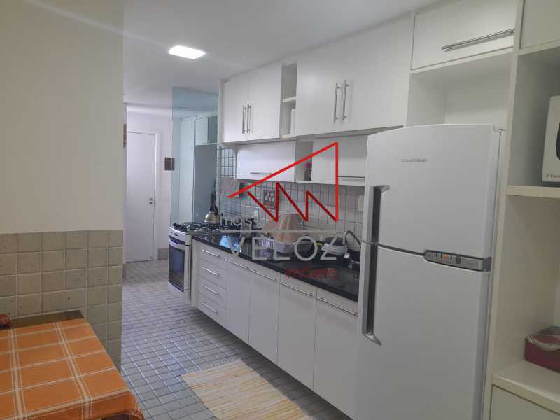 Apartamento à venda com 3 quartos, 97m² - Foto 13