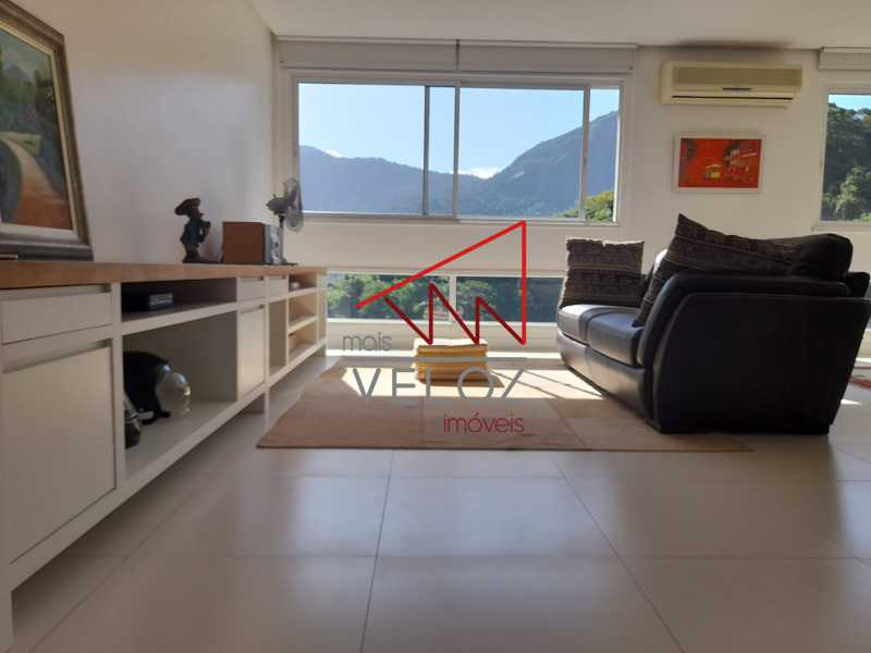 Apartamento à venda com 3 quartos, 97m² - Foto 2