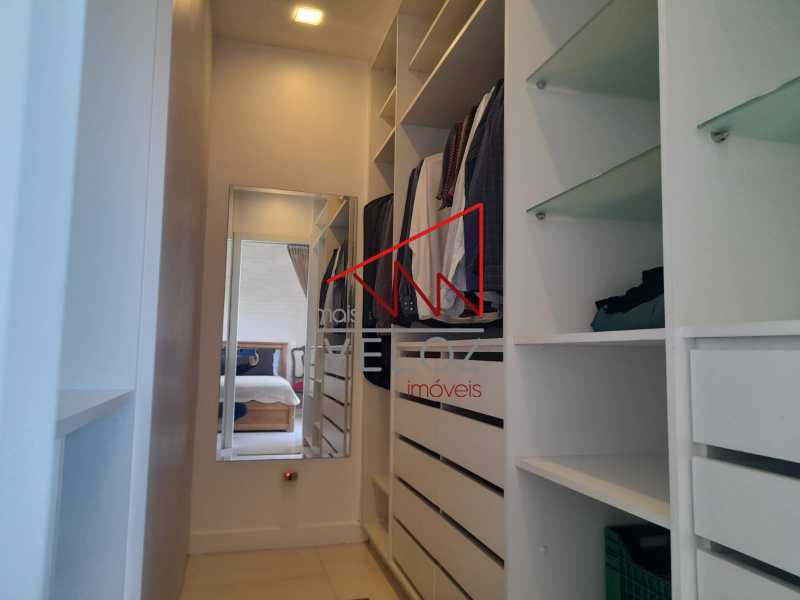 Apartamento à venda com 3 quartos, 97m² - Foto 17