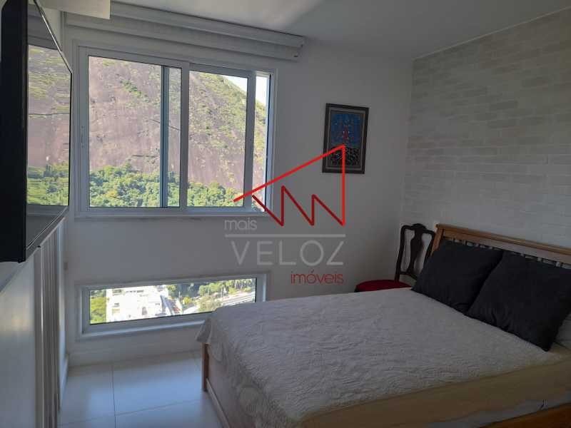 Apartamento à venda com 3 quartos, 97m² - Foto 18