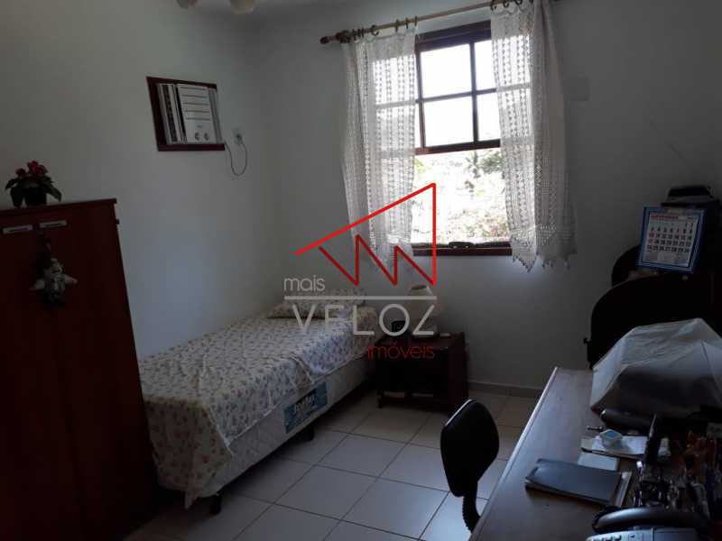 Casa de Condomínio à venda com 4 quartos, 320m² - Foto 9