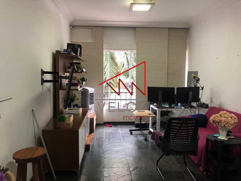 Apartamento à venda com 3 quartos, 82m² - Foto 1