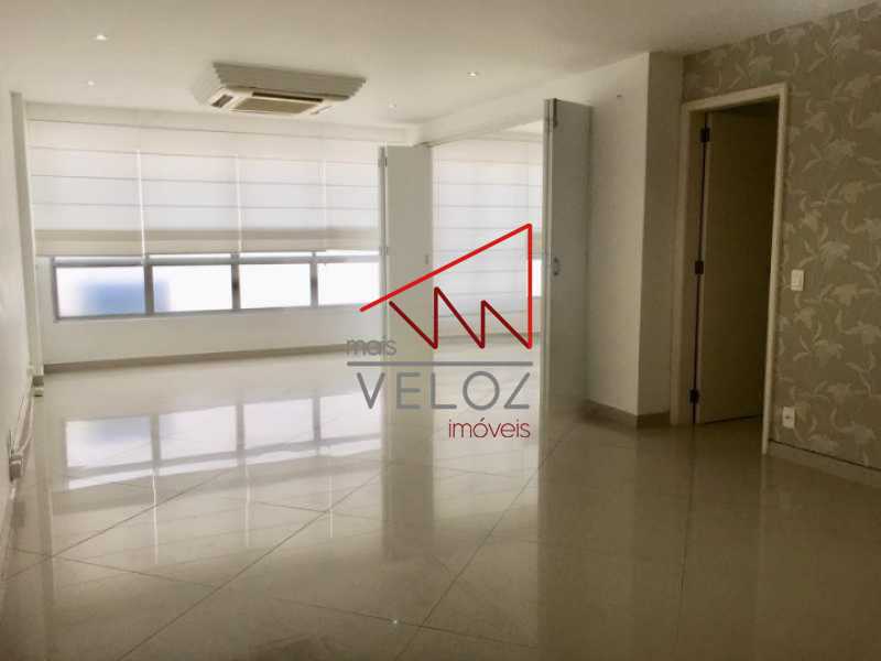 Apartamento à venda com 3 quartos, 100m² - Foto 4