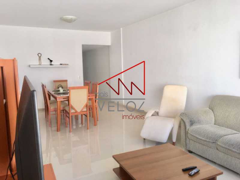 Apartamento à venda com 3 quartos, 110m² - Foto 2