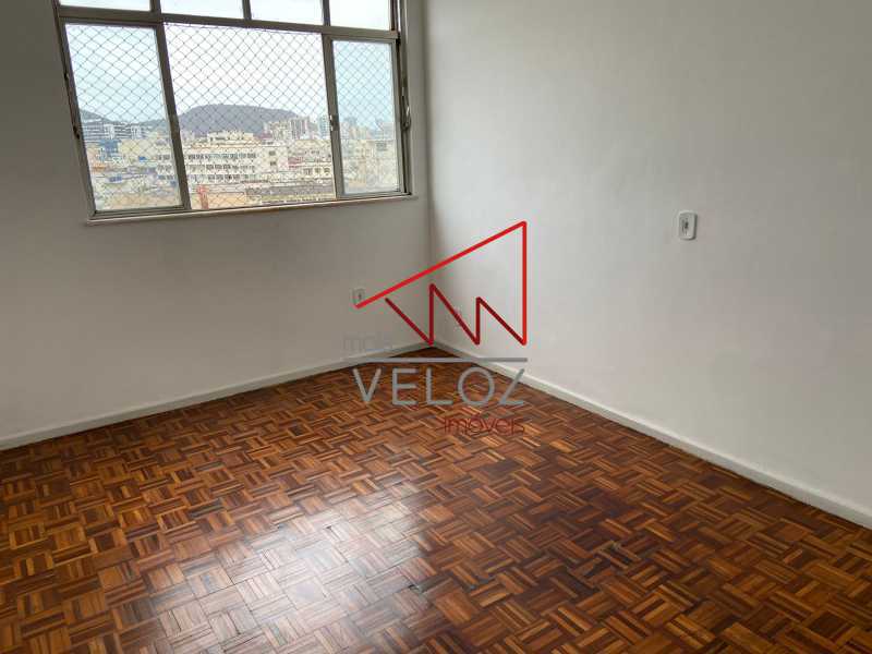 Apartamento à venda com 2 quartos, 75m² - Foto 5