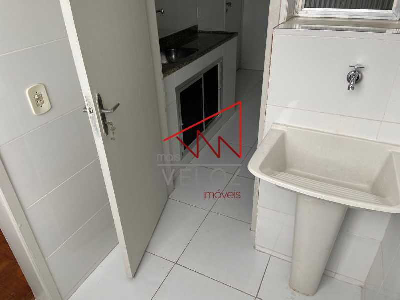 Apartamento à venda com 2 quartos, 75m² - Foto 18