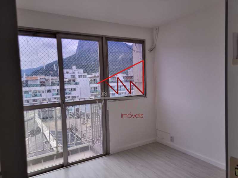 Apartamento à venda com 3 quartos, 119m² - Foto 2