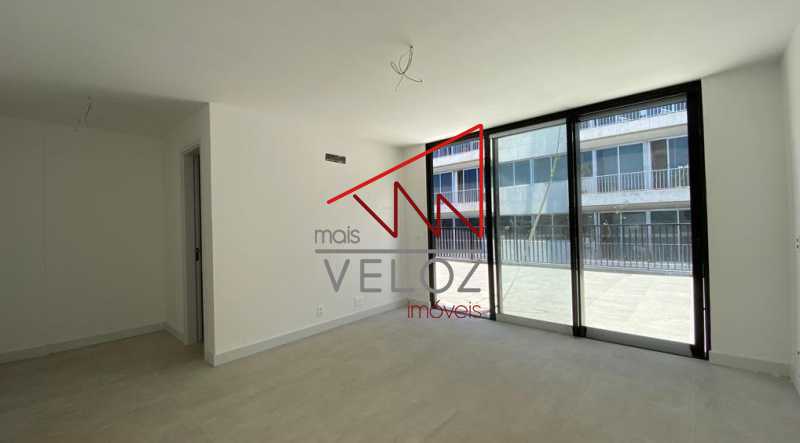 Apartamento à venda com 3 quartos, 259m² - Foto 19