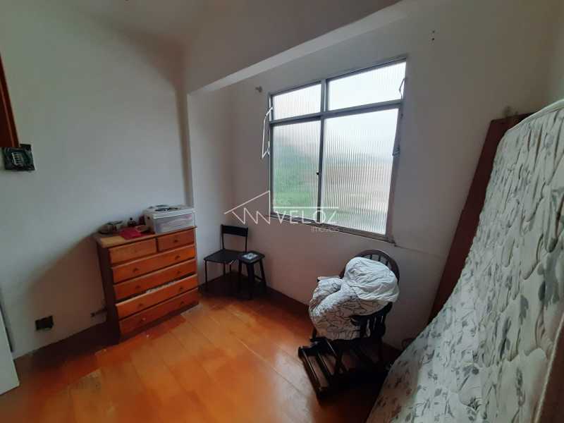 Apartamento à venda com 2 quartos, 75m² - Foto 9