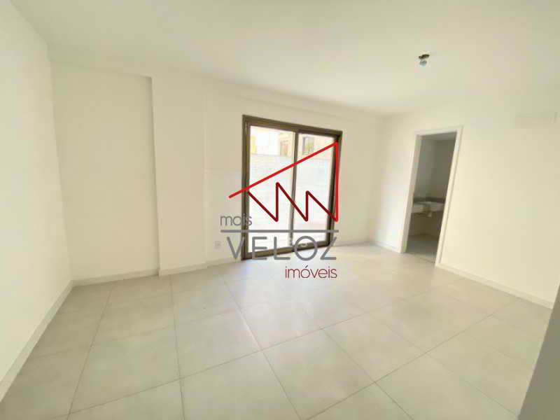 Apartamento à venda com 4 quartos, 309m² - Foto 15