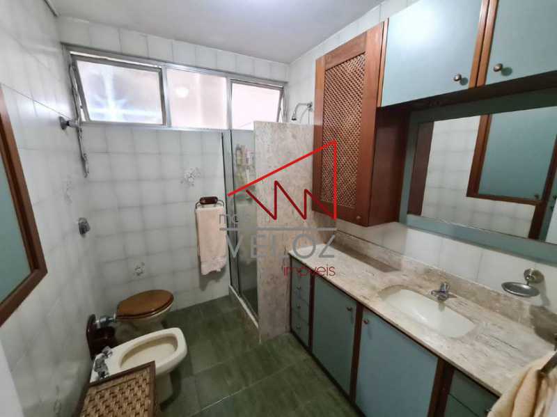 Apartamento à venda com 4 quartos, 215m² - Foto 16