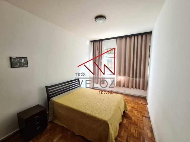 Apartamento à venda com 4 quartos, 215m² - Foto 6