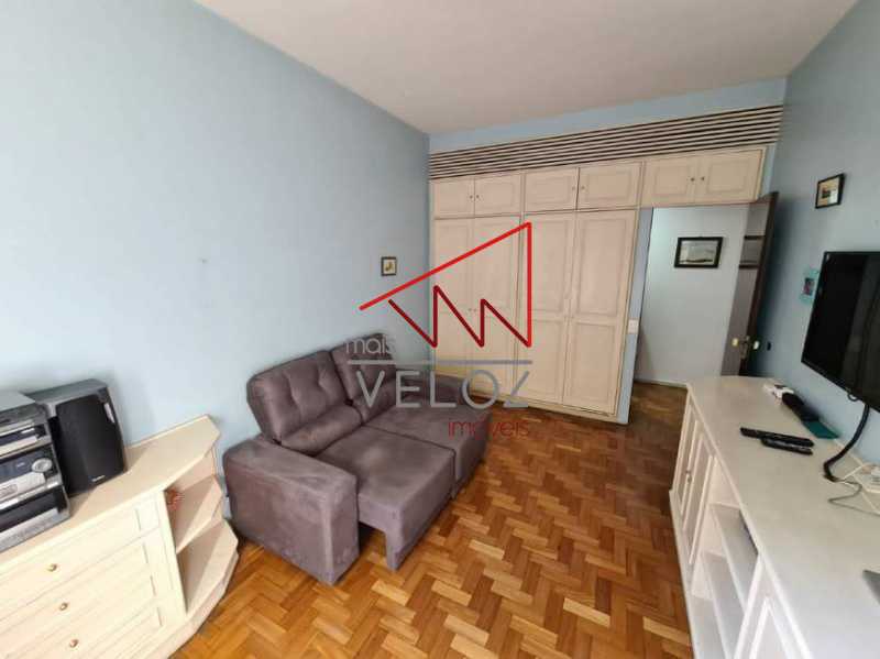 Apartamento à venda com 4 quartos, 215m² - Foto 9