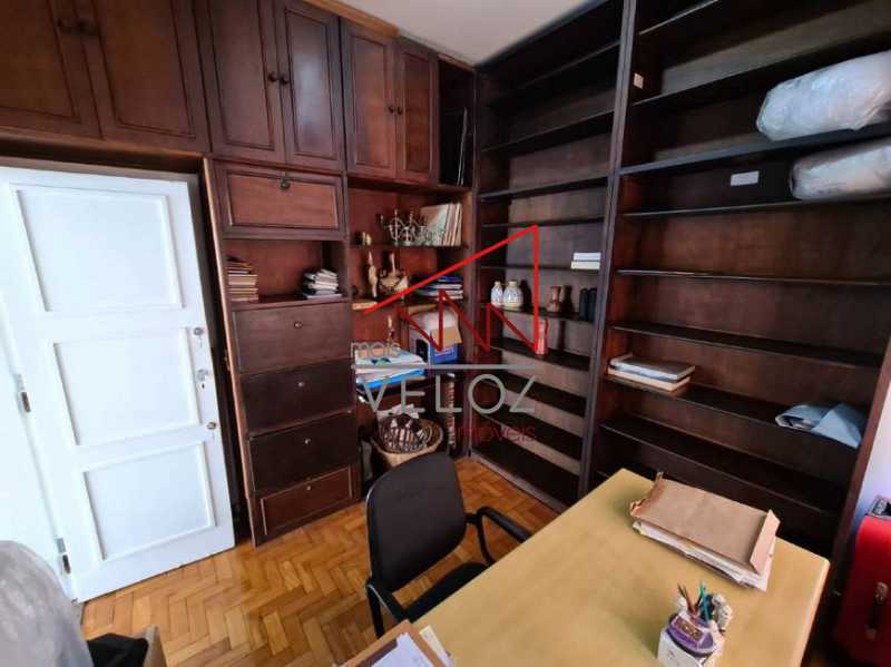 Apartamento à venda com 4 quartos, 215m² - Foto 10