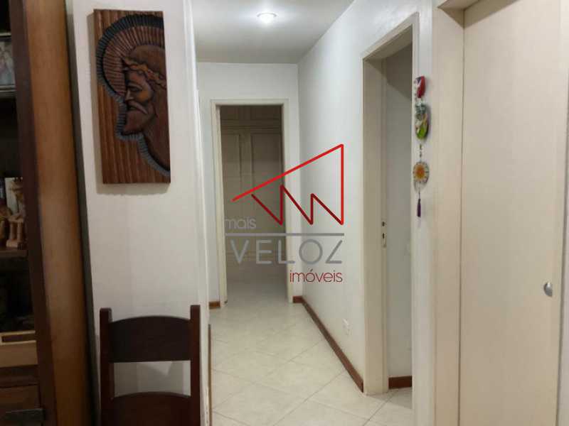 Apartamento à venda com 4 quartos, 228m² - Foto 18