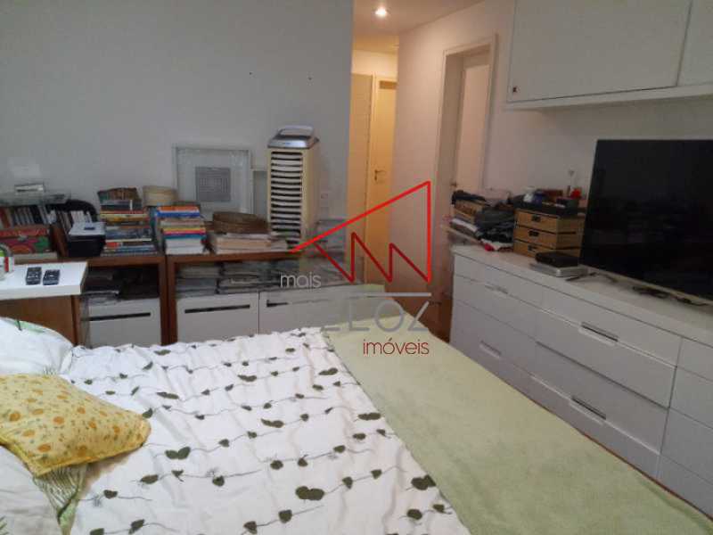 Apartamento à venda com 3 quartos, 240m² - Foto 16