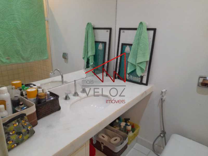 Apartamento à venda com 3 quartos, 240m² - Foto 22