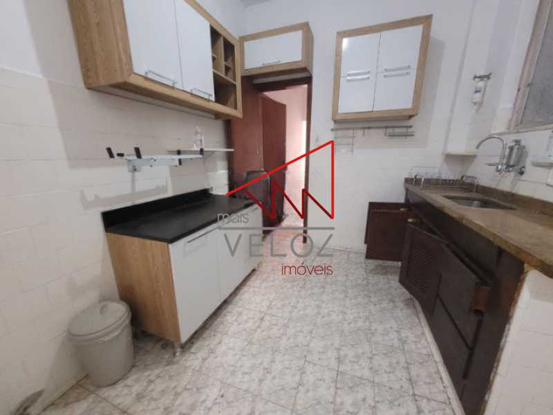 Apartamento à venda com 2 quartos, 85m² - Foto 13