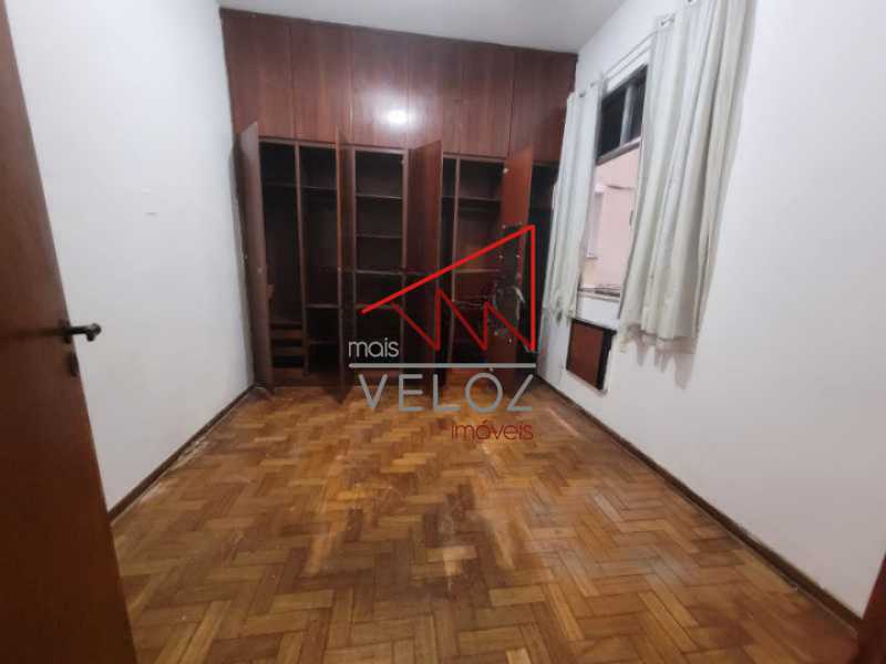 Apartamento à venda com 2 quartos, 85m² - Foto 3