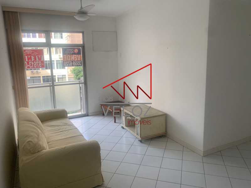 Apartamento à venda com 2 quartos, 75m² - Foto 1