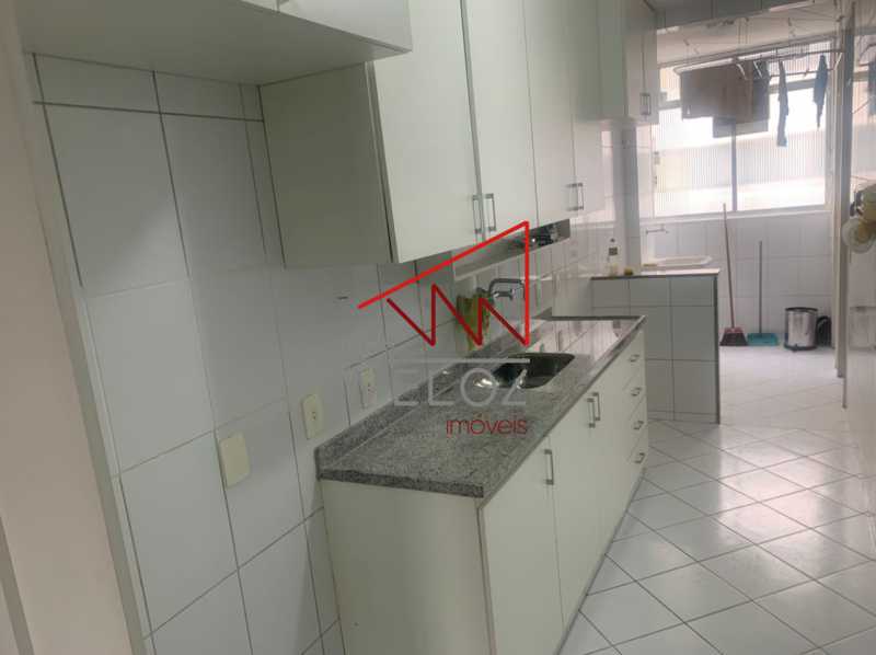 Apartamento à venda com 2 quartos, 75m² - Foto 12