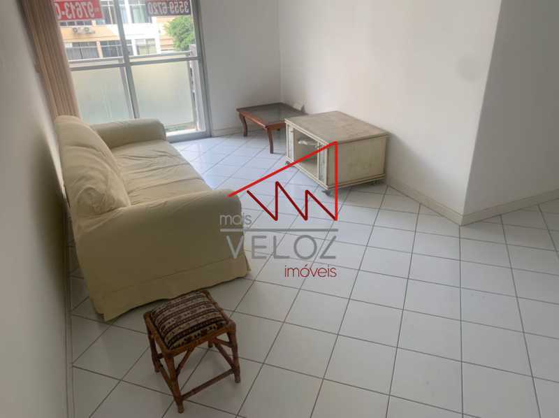 Apartamento à venda com 2 quartos, 75m² - Foto 21