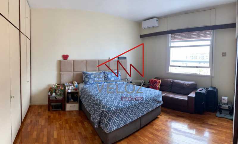 Apartamento à venda com 4 quartos, 280m² - Foto 13