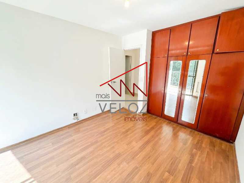 Apartamento à venda com 2 quartos, 74m² - Foto 8