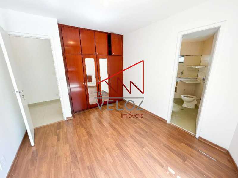 Apartamento à venda com 2 quartos, 74m² - Foto 9