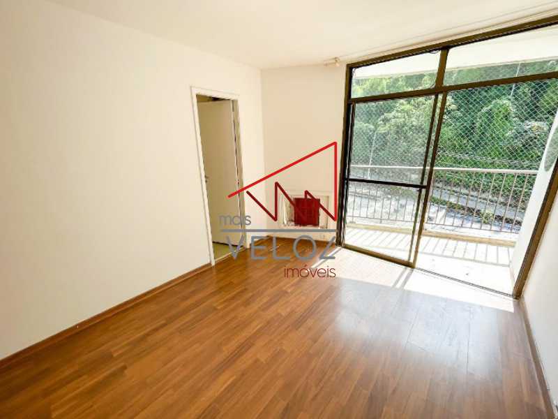 Apartamento à venda com 2 quartos, 74m² - Foto 10