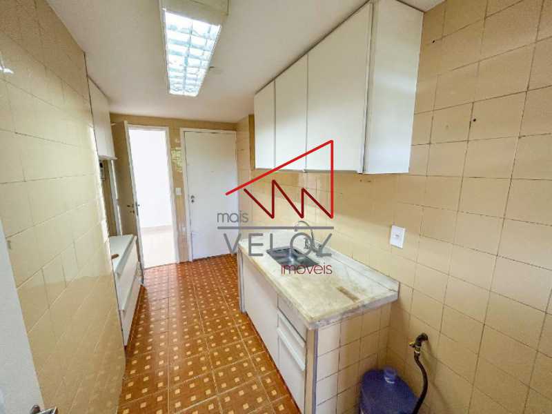 Apartamento à venda com 2 quartos, 74m² - Foto 17