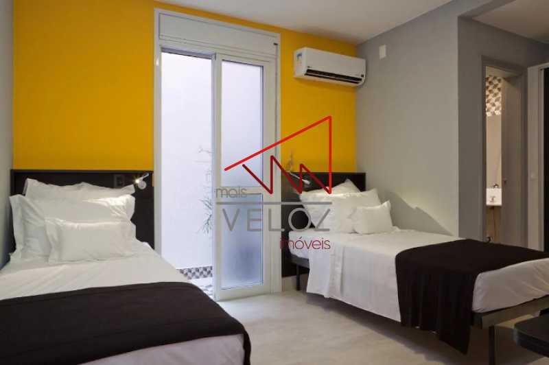 Casa à venda com 6 quartos, 109m² - Foto 11