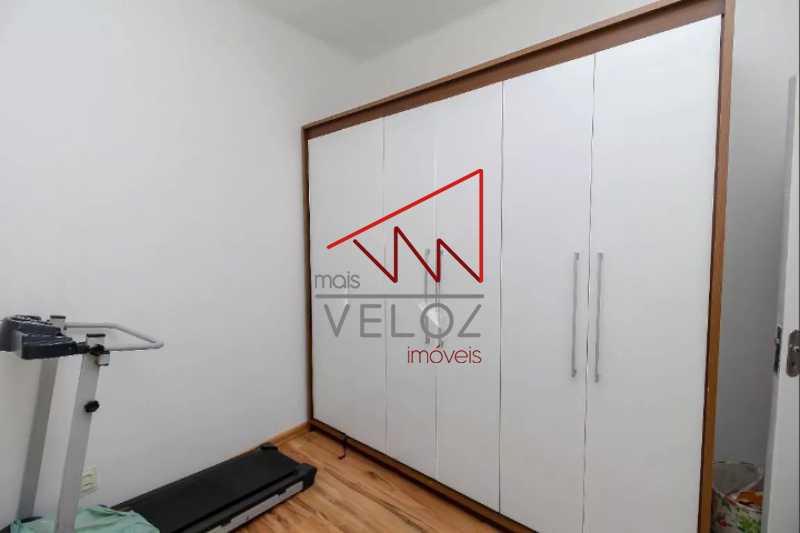 Apartamento à venda com 2 quartos, 75m² - Foto 22