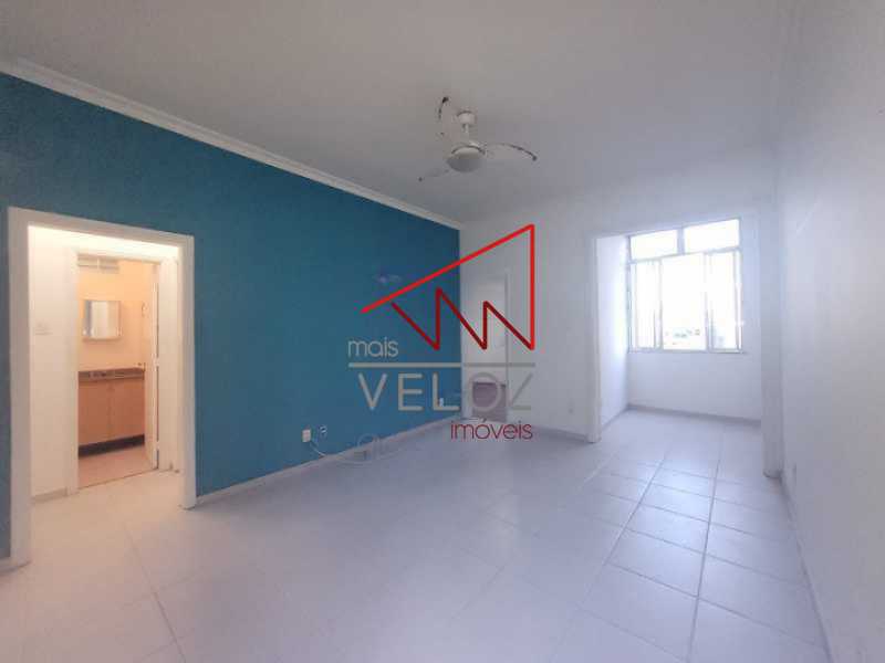 Apartamento à venda com 2 quartos, 78m² - Foto 2