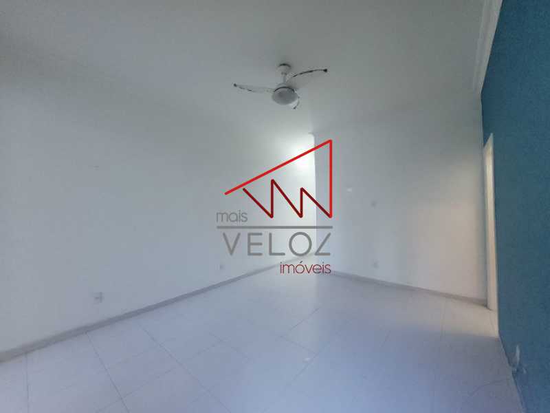 Apartamento à venda com 2 quartos, 78m² - Foto 6