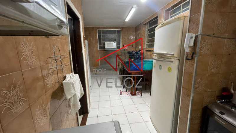 Casa à venda com 5 quartos, 230m² - Foto 22