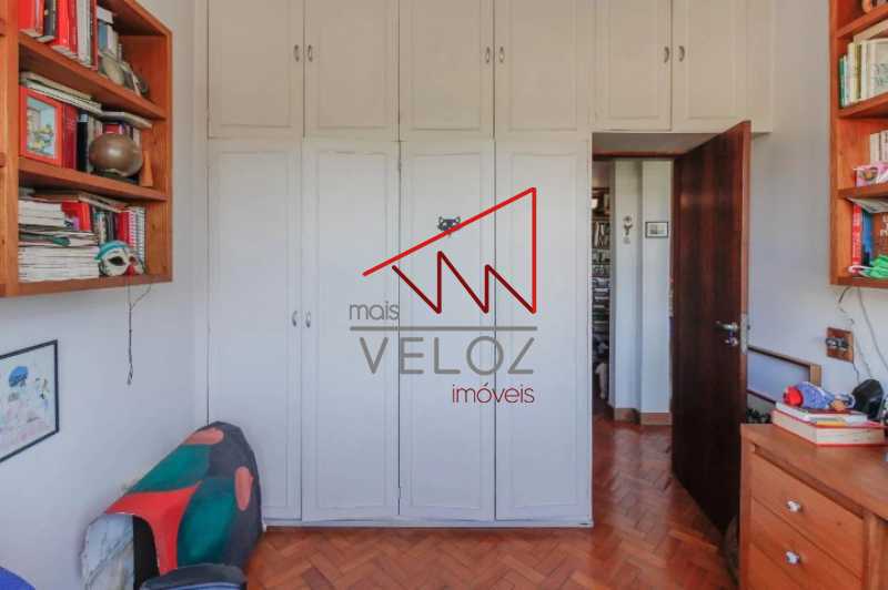 Apartamento à venda com 2 quartos, 70m² - Foto 17