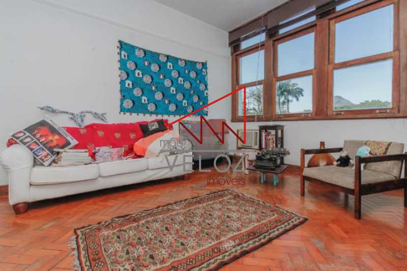 Apartamento à venda com 2 quartos, 70m² - Foto 4