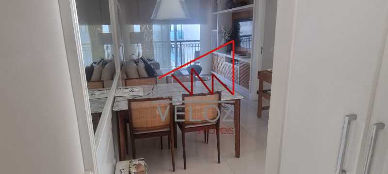 Apartamento à venda com 2 quartos, 80m² - Foto 13