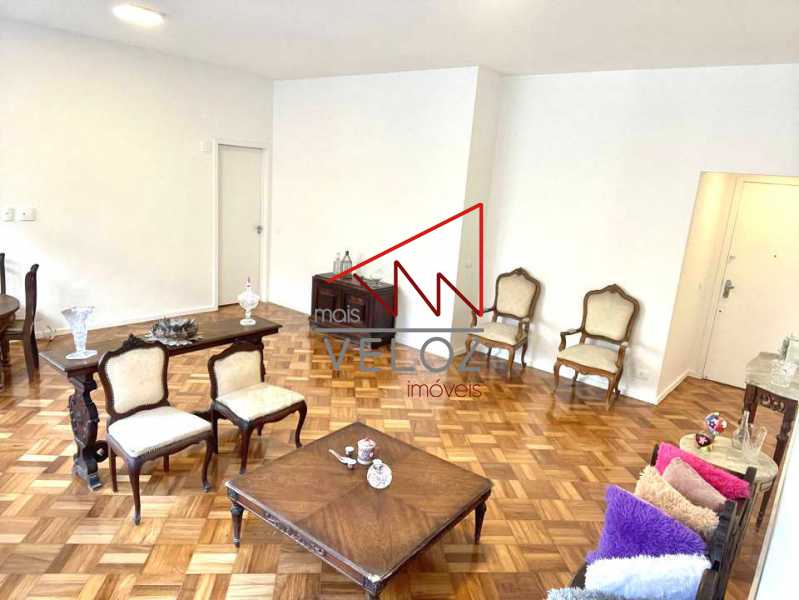 Apartamento à venda com 3 quartos, 115m² - Foto 1