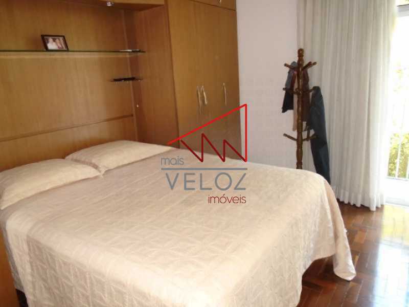 Apartamento à venda com 2 quartos, 93m² - Foto 2