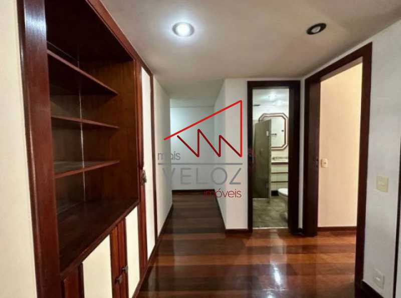 Apartamento à venda com 4 quartos, 236m² - Foto 7