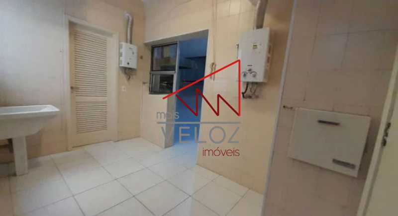 Apartamento à venda com 4 quartos, 236m² - Foto 18