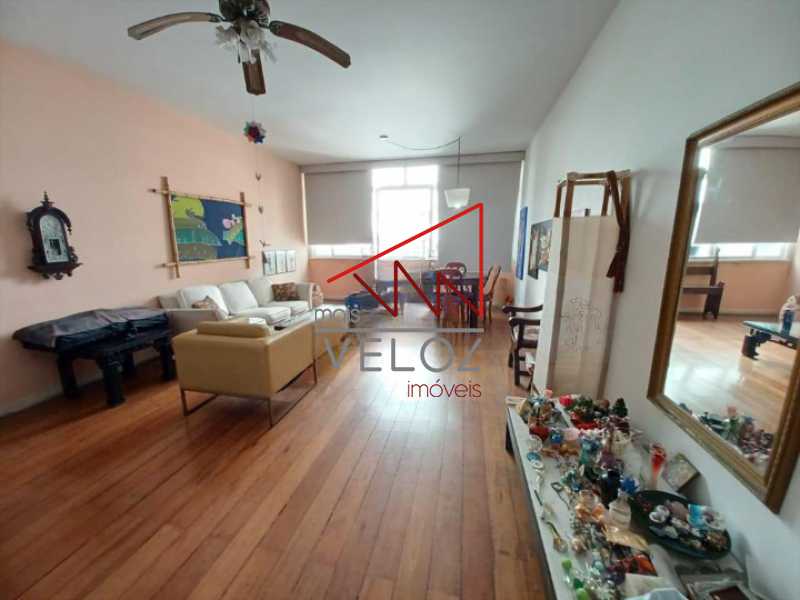 Apartamento à venda com 3 quartos, 123m² - Foto 6