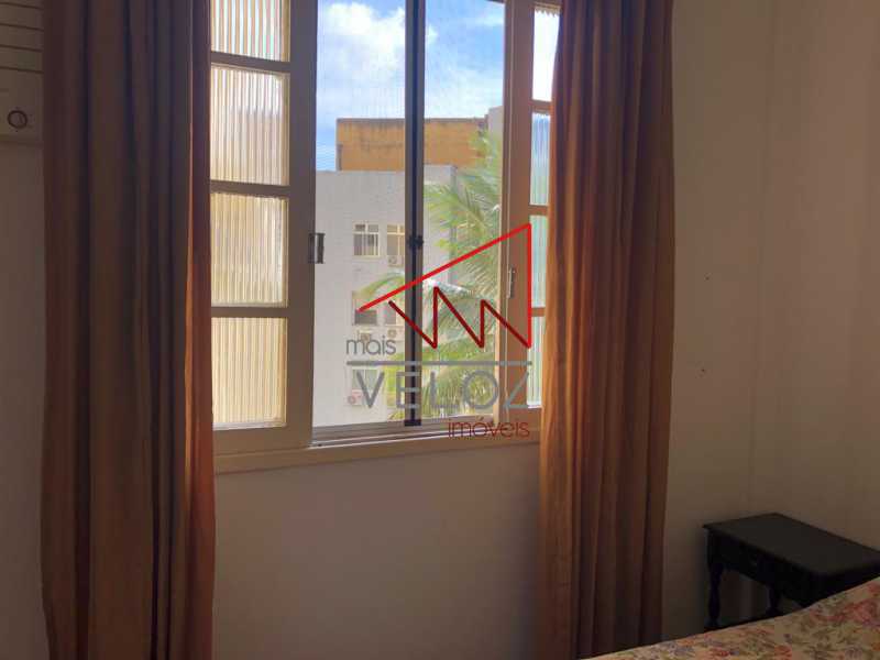 Apartamento à venda com 3 quartos, 121m² - Foto 10