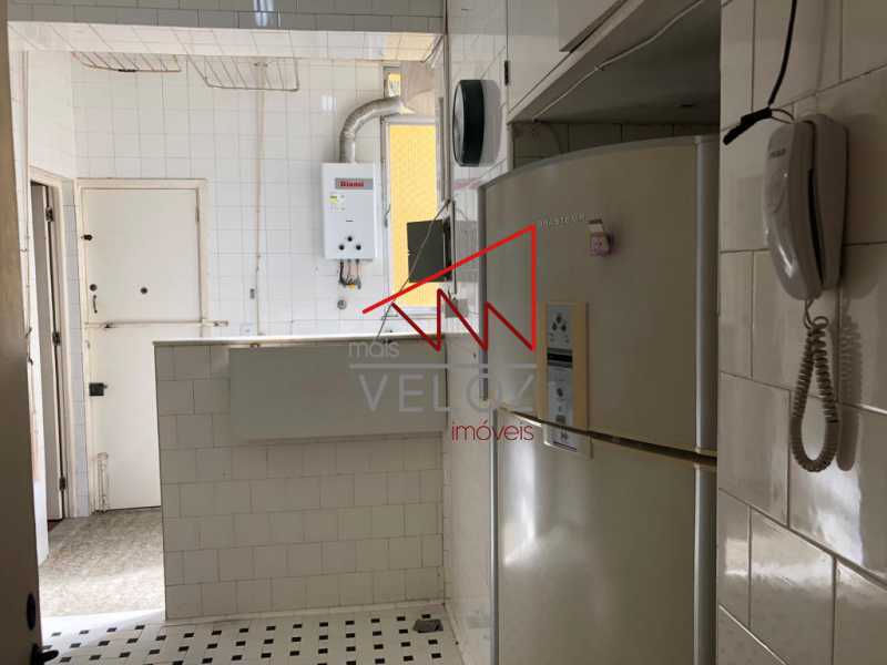 Apartamento à venda com 3 quartos, 121m² - Foto 22