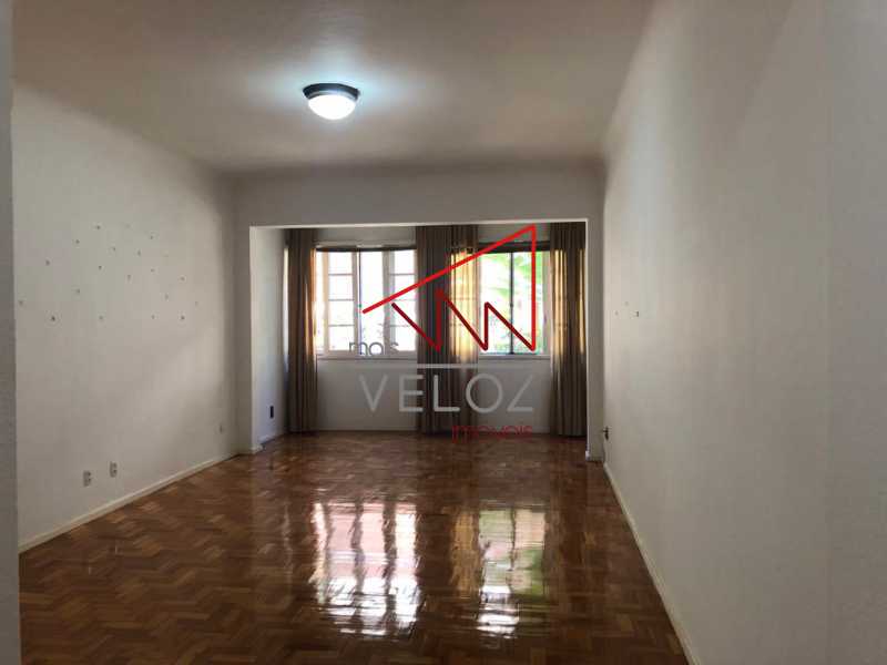 Apartamento à venda com 3 quartos, 121m² - Foto 1