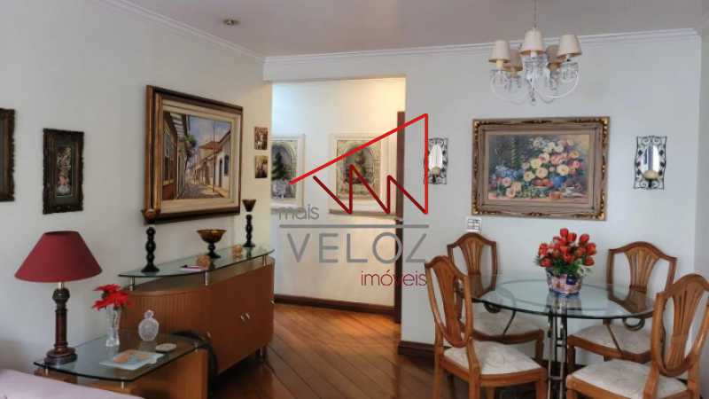 Apartamento à venda com 3 quartos, 125m² - Foto 4