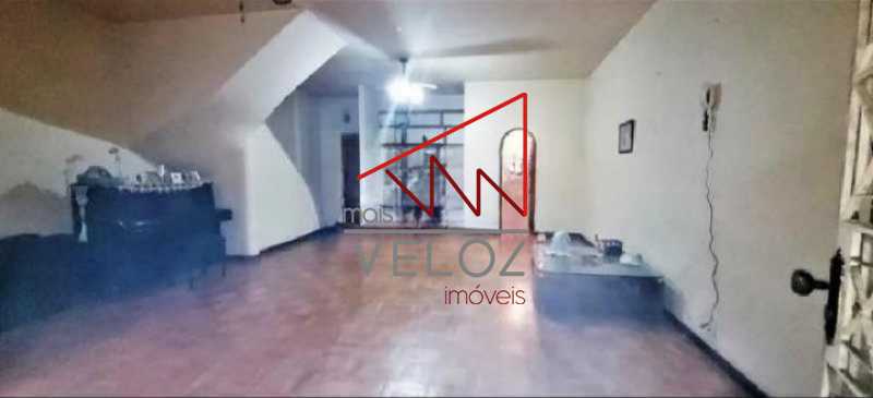 Apartamento à venda com 4 quartos, 222m² - Foto 2